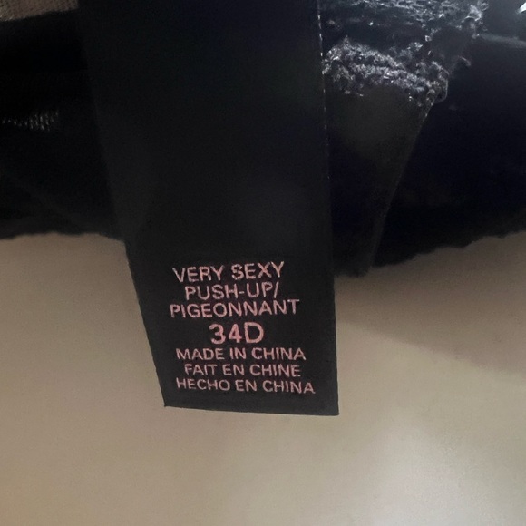 Victorias Secret Bra 34D - Picture 3 of 3